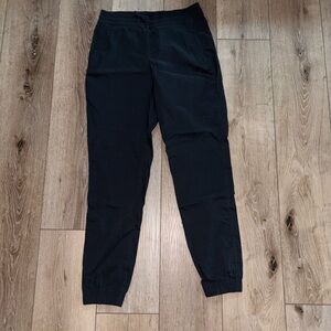 Kuhl women’s hiking joggers. Size xs regular